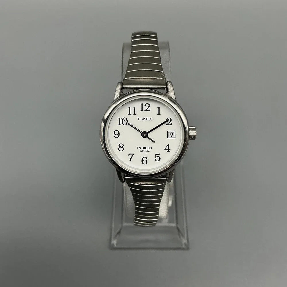 Timex Easy Reader Indiglo Womens Watch 25mm Silver Tone TW2U92400 New Battery